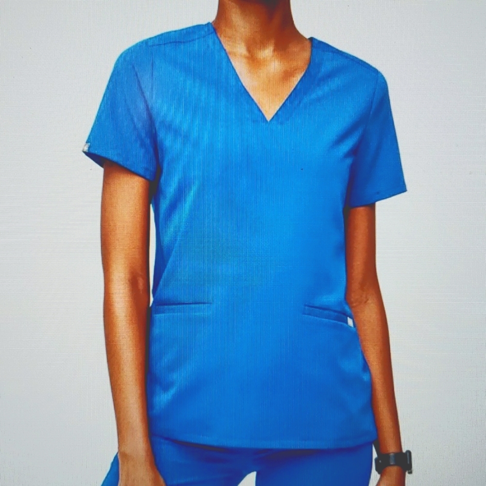 Figs NWOT Women's Casma Three Pocket Scrub Top Sz M